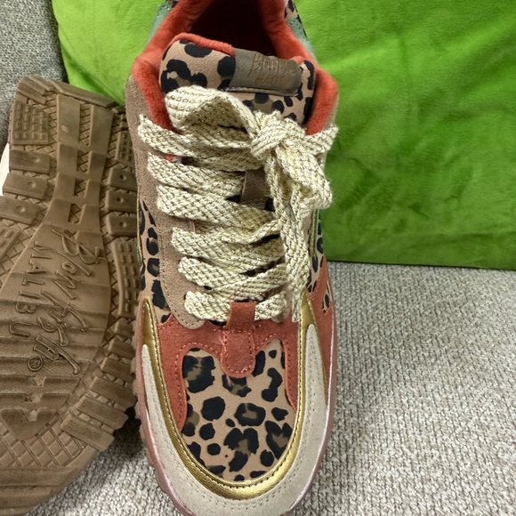 Blowfish Malibu Sneakers with Orange and Green - Picture 6 of 7